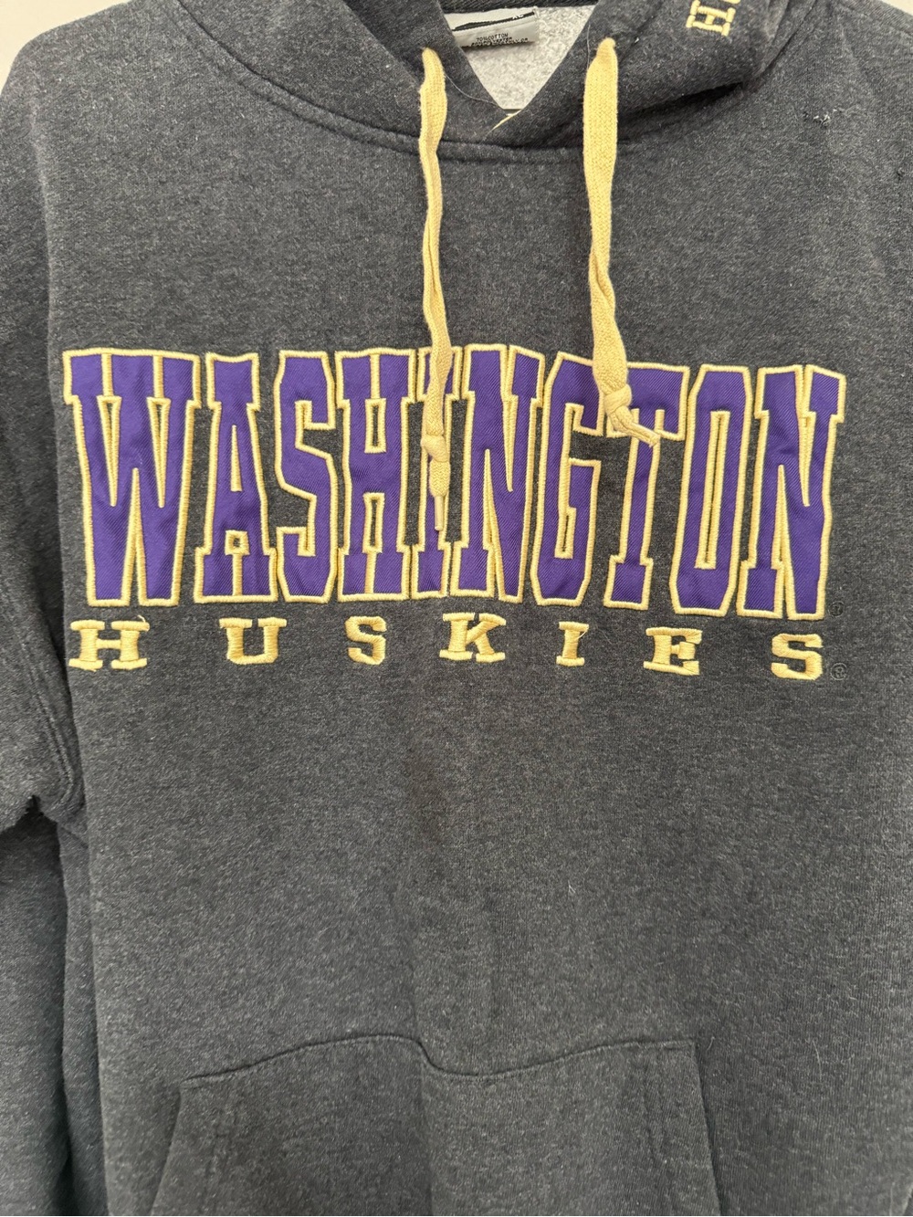 Vintage Grey and purple University of Washington hoodie #Huskies - Picture 2 of 5